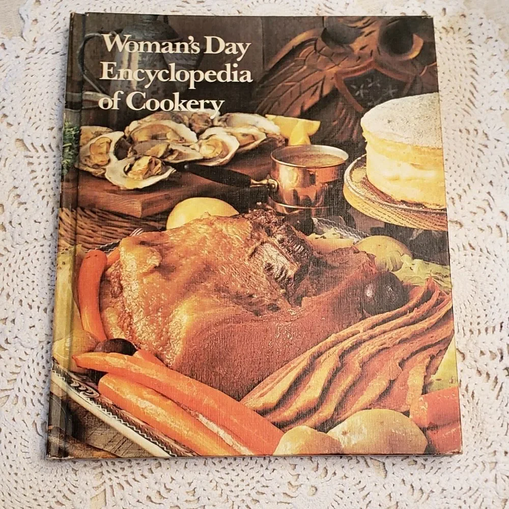 Women's Day Encyclopedia of Cookery - Vintage 1973